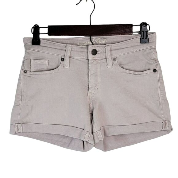 Universal Thread Mid Rise‎ Midi Shorts Womens Sz 00 24 Pink Cuffed 3.75" Stretch - Picture 1 of 10